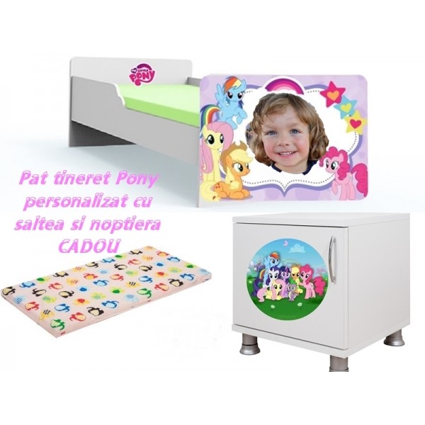 Pat tineret Pony personalizat cu saltea si noptiera Cadou